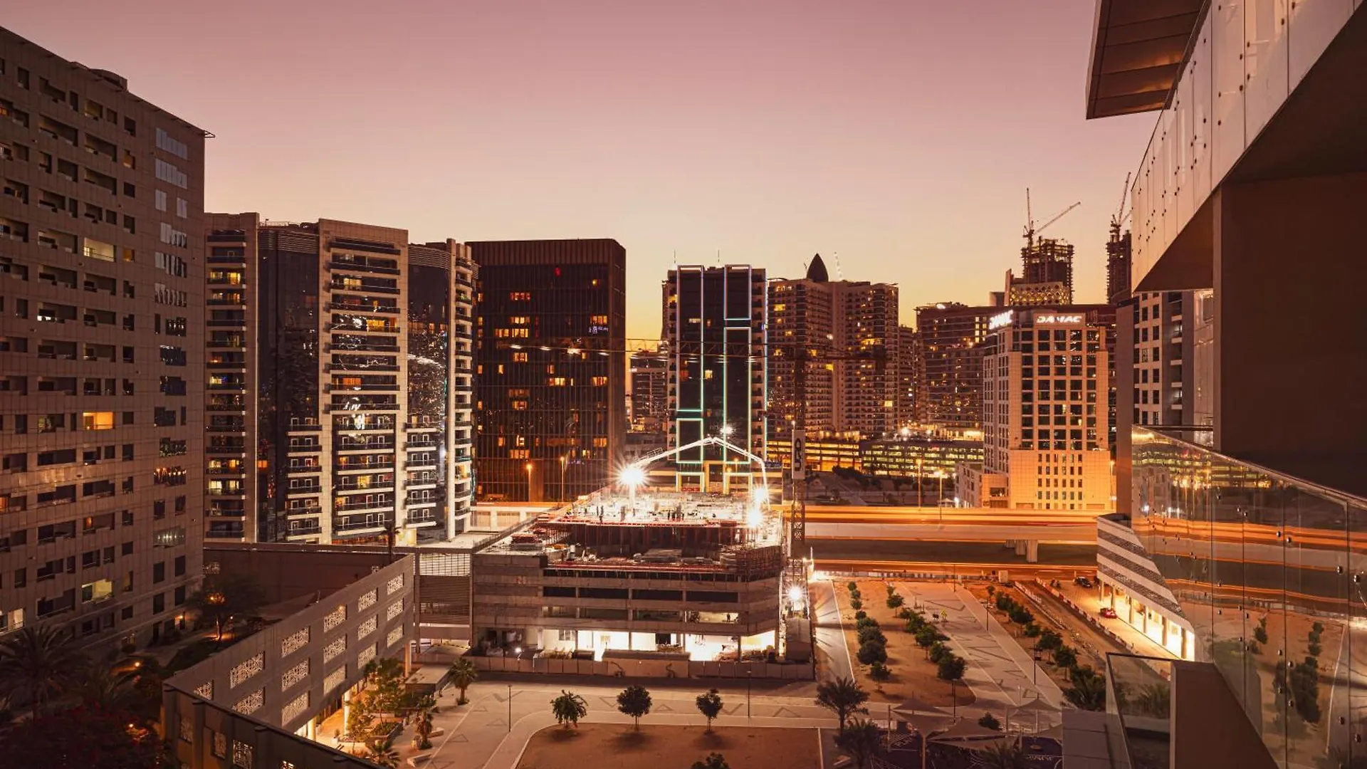Modern 1Br In Avanti With Pool & Gym 迪拜 阿拉伯联合酋长国