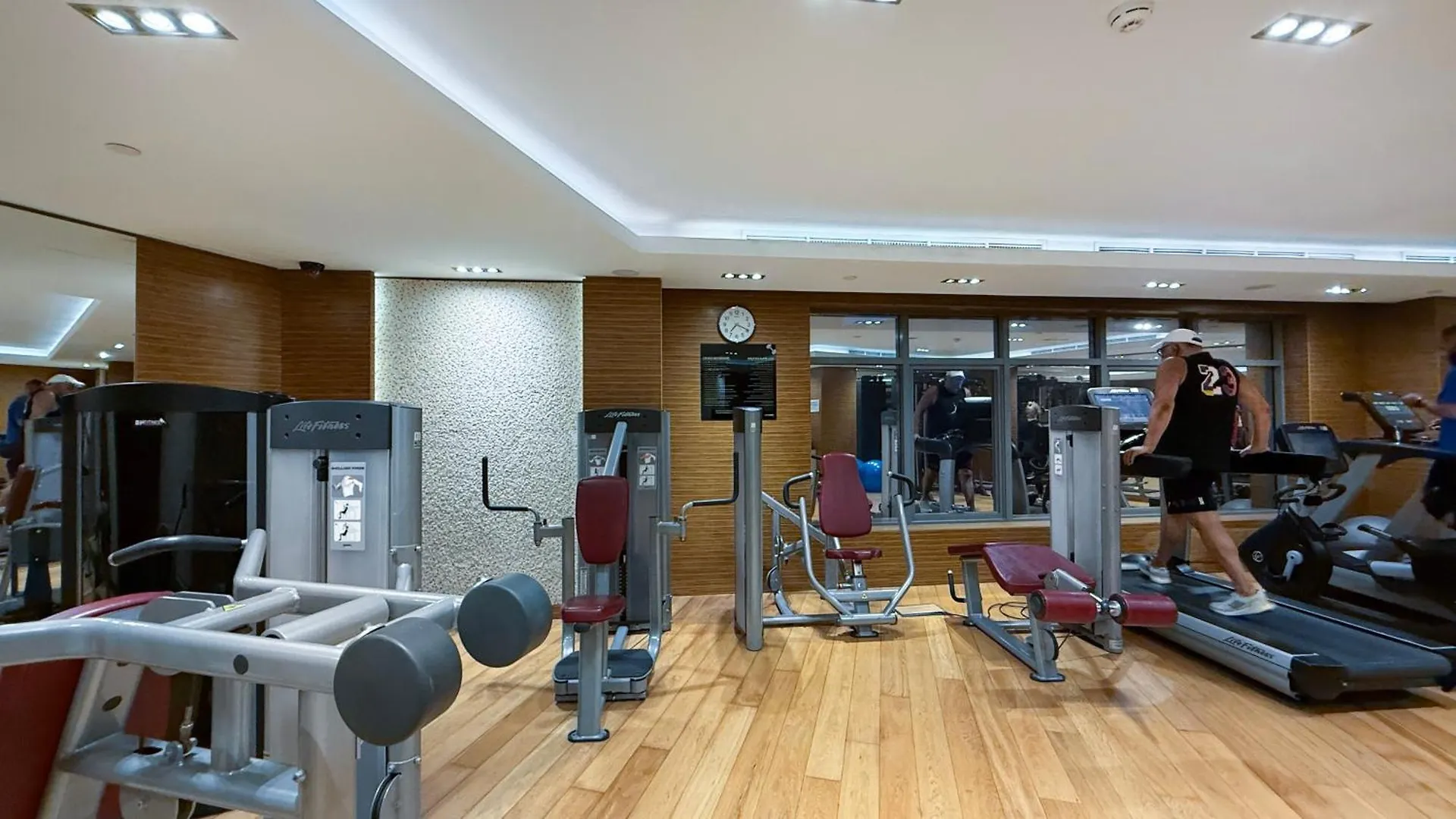 Modern 1Br In Avanti With Pool & Gym ドバイ 0*,  アラブ首長国連邦