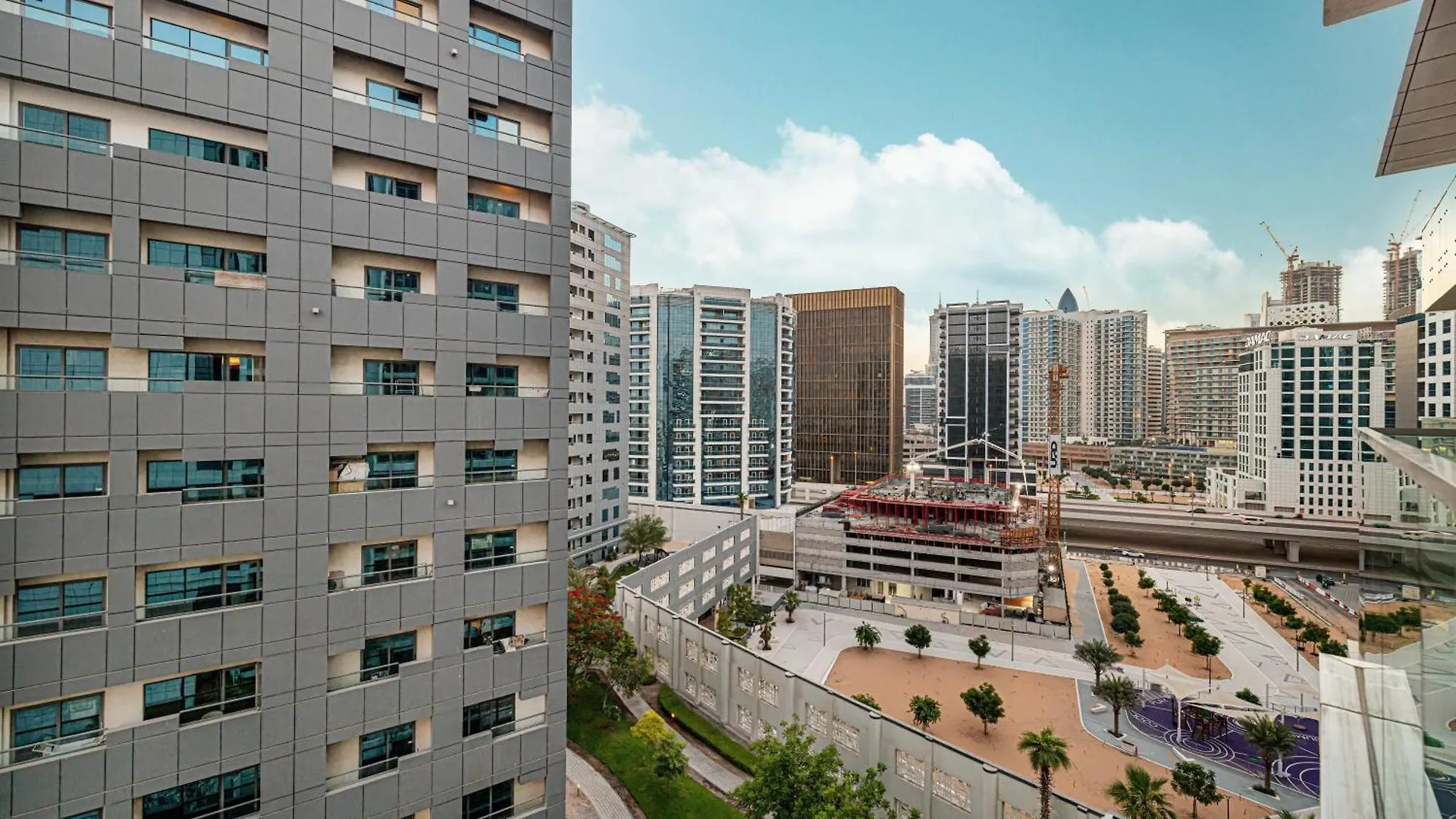 Modern 1Br In Avanti With Pool & Gym 迪拜 0*,